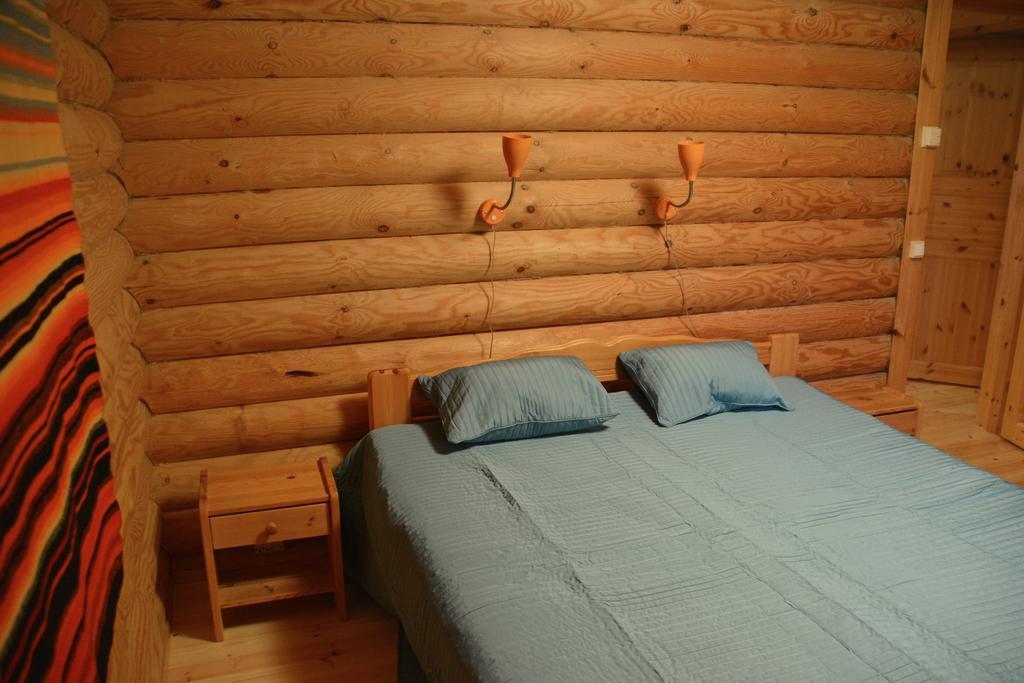Lomapesae Cottages Pertunmaa الغرفة الصورة