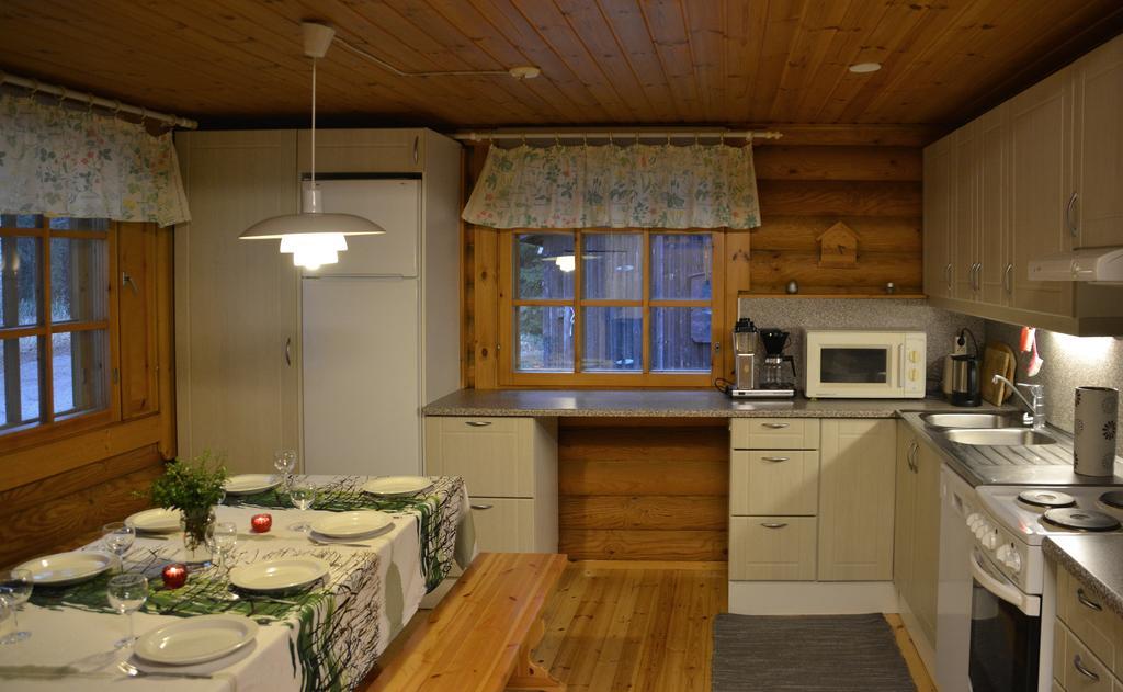 Lomapesae Cottages Pertunmaa الغرفة الصورة