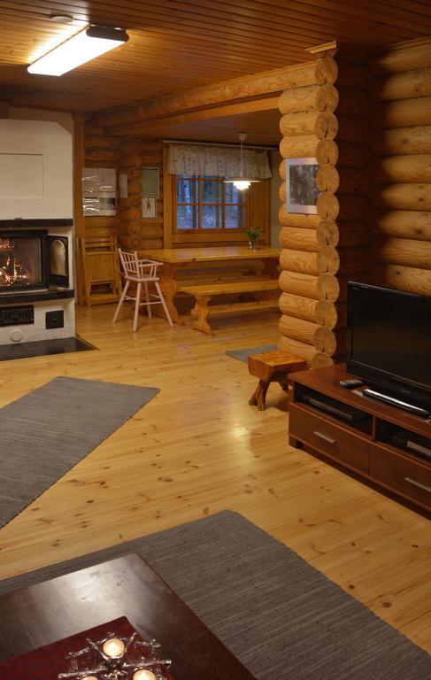 Lomapesae Cottages Pertunmaa الغرفة الصورة