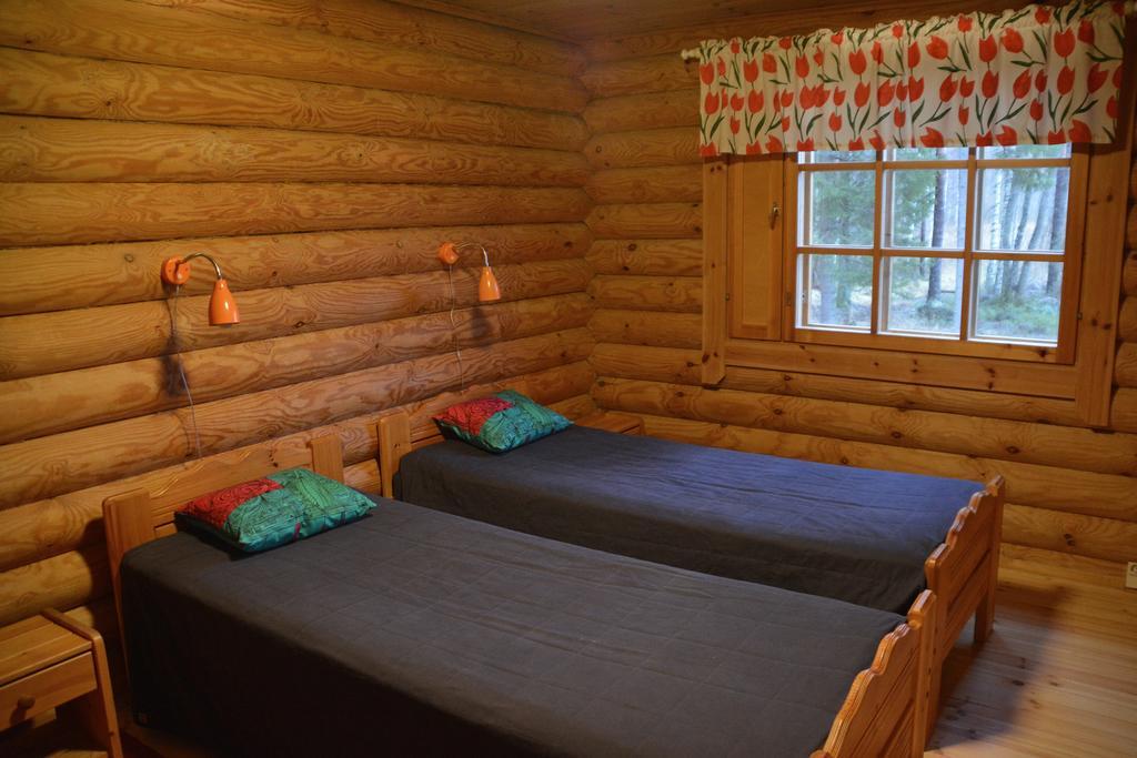Lomapesae Cottages Pertunmaa الغرفة الصورة