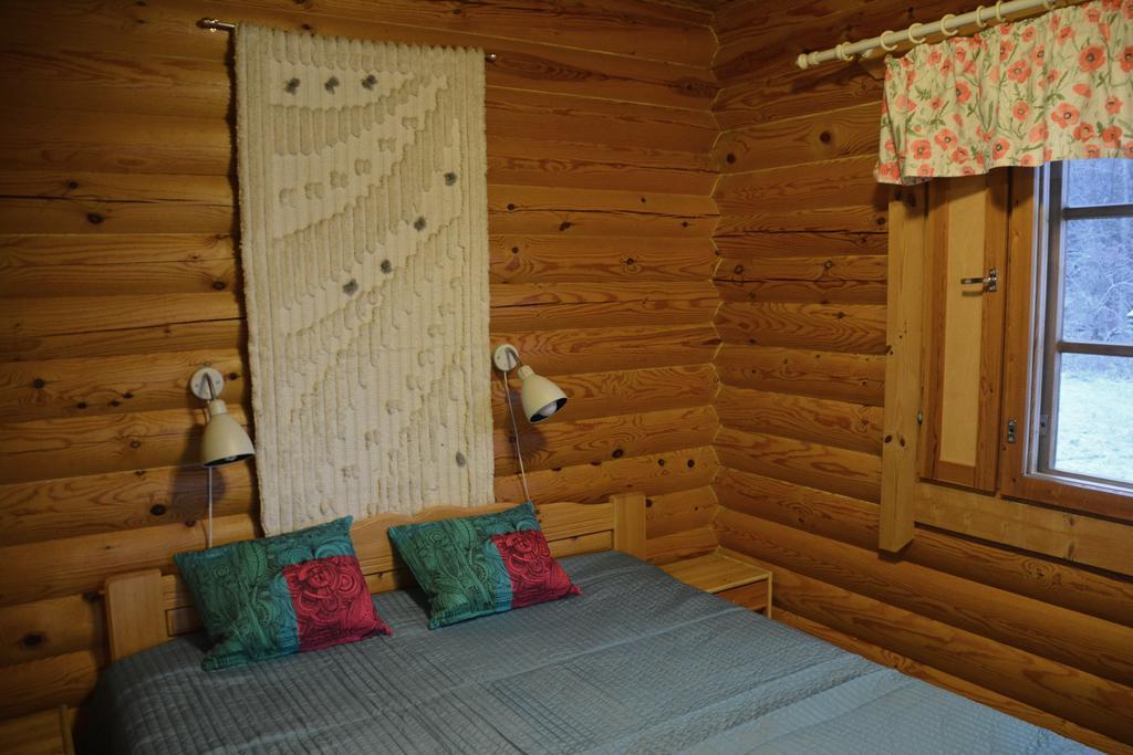 Lomapesae Cottages Pertunmaa الغرفة الصورة