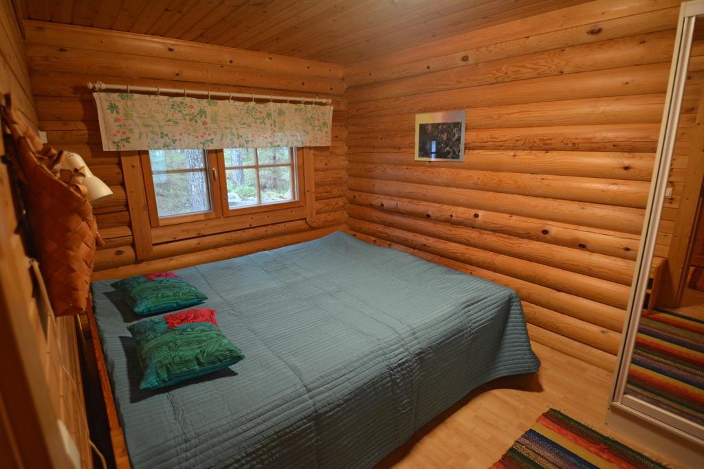 Lomapesae Cottages Pertunmaa الغرفة الصورة