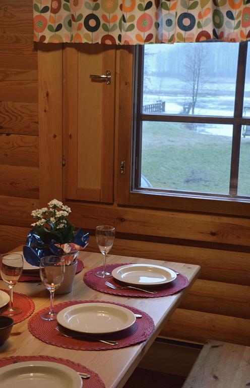 Lomapesae Cottages Pertunmaa الغرفة الصورة